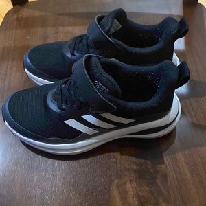 New Adidas Kids Running Shoes. Only worn a few times. Size 12.5. Velcro close.
